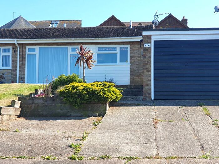 2 Bedroom Bungalow To Rent In Kingfisher Close, Whitstable, Kent, CT5