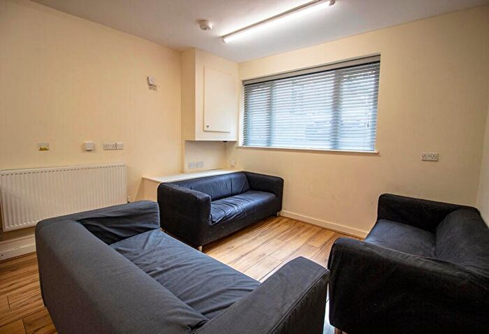 7 Bedroom House To Rent In North Sherwood Street, Nottingham, NG1