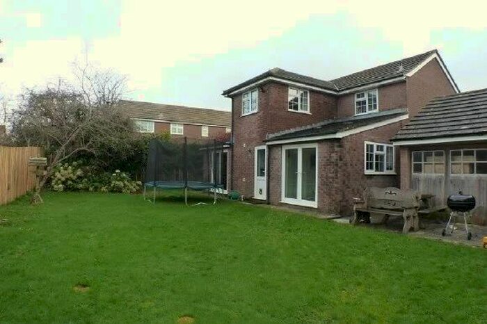4 Bedroom Detached House To Rent In Highmead Avenue, Newton, Swansea, SA3