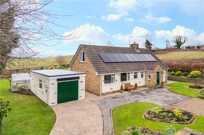 4 Bedroom Bungalow For Sale In Spofforth Lane, Follifoot, Harrogate, HG3