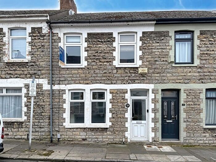 3 Bedroom Terraced House To Rent In Queen Street, Barry, CF62