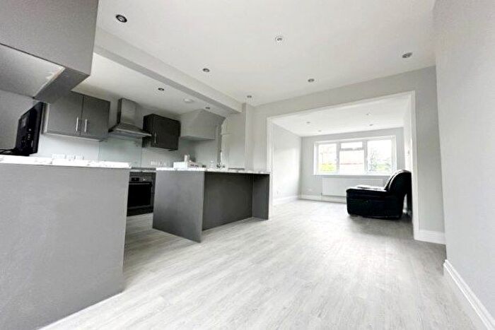 3 Bedroom Property To Rent In Rutland Way, Orpington, BR5