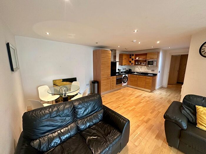 2 Bedroom Apartment To Rent In La Salle, Leeds Dock, LS10