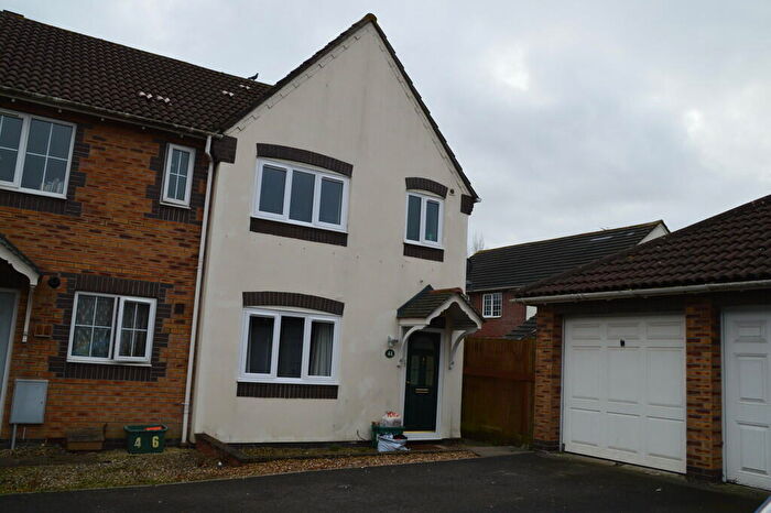 3 Bedroom End Of Terrace House To Rent In Yarbury Way, Weston-super-Mare, BS24