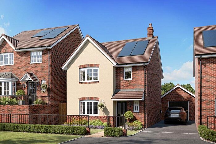 3 Bedroom Detached House For Sale In Broadwell Heights, Westwood Heath, Coventry, West Midlands, CV4