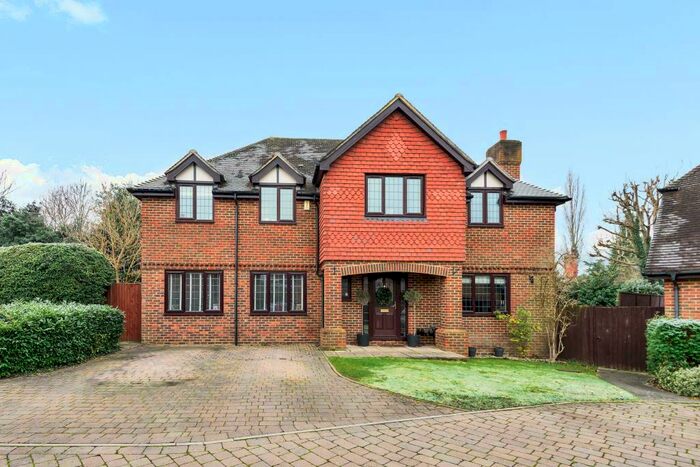 5 Bedroom Detached House To Rent In Northwick, Eversley, RG27