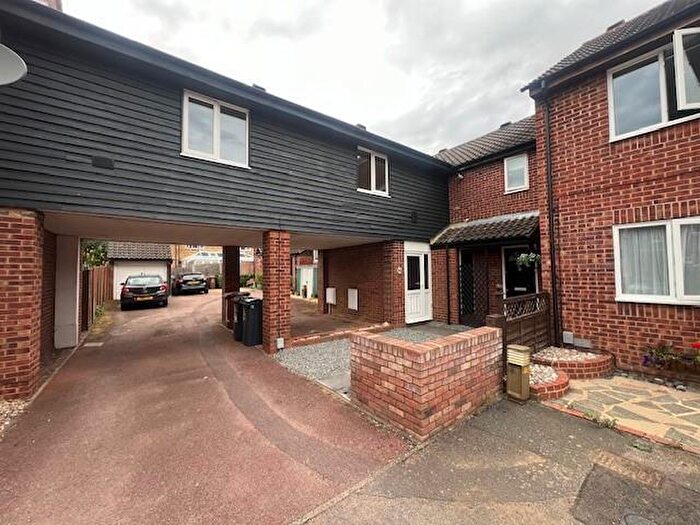 1 Bedroom Apartment To Rent In Lime Close, Stevenage, SG2