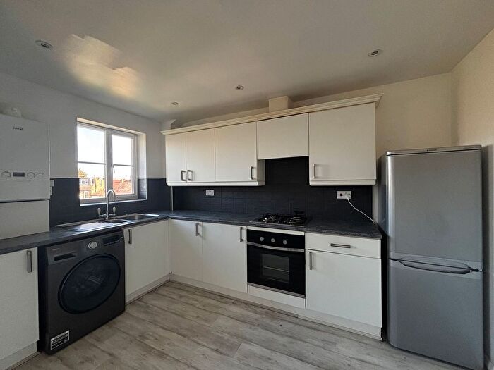 2 Bedroom Flat To Rent In South Street, The Maltings South Street, RM1