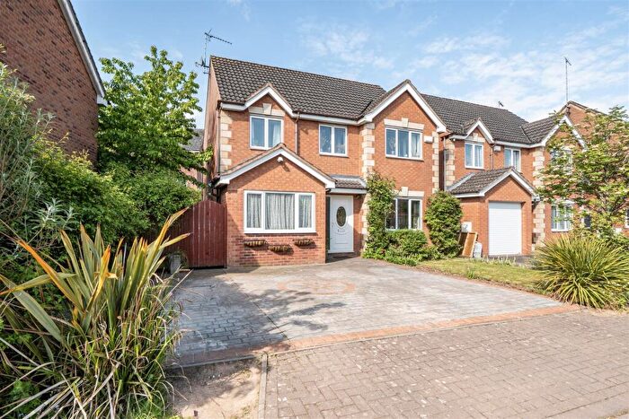 4 Bedroom Detached House For Sale In Kings Park Drive, Binley, Coventry, CV3