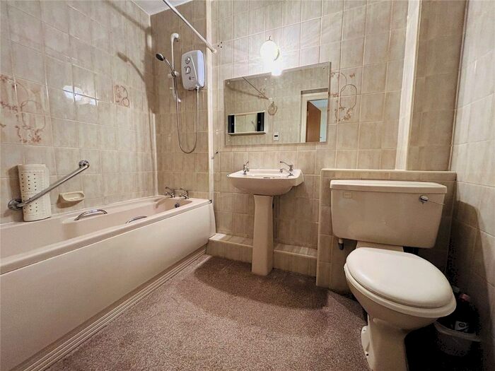 1 Bedroom Flat For Sale In Forest Gate, Blackpool, Lancashire, FY3
