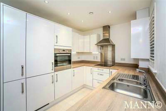 2 Bedroom Flat To Rent In Castleridge Drive, Greenhithe, DA9