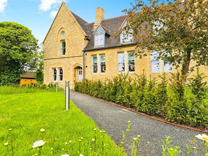 3 Bedroom Town House For Sale In Old Police Station, Chipping Norton, OX7