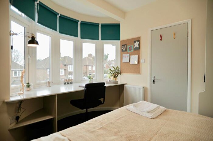 6 Bedroom House To Rent In Wheatfield Way, Brighton, BN2