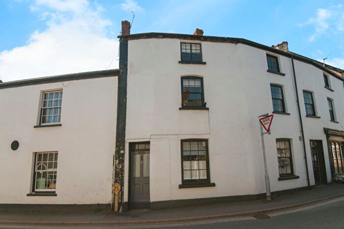 3 Bedroom Terraced House For Sale In Fore Street, Bampton, Tiverton, EX16