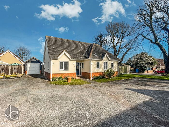 2 Bedroom Detached Bungalow For Sale In Grove Road, Tiptree, Colchester, CO5