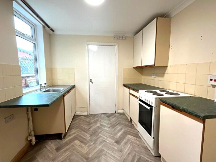 1 Bedroom Flat To Rent In Ground Floor Flat, St. Catherines Avenue, Doncaster, DN4