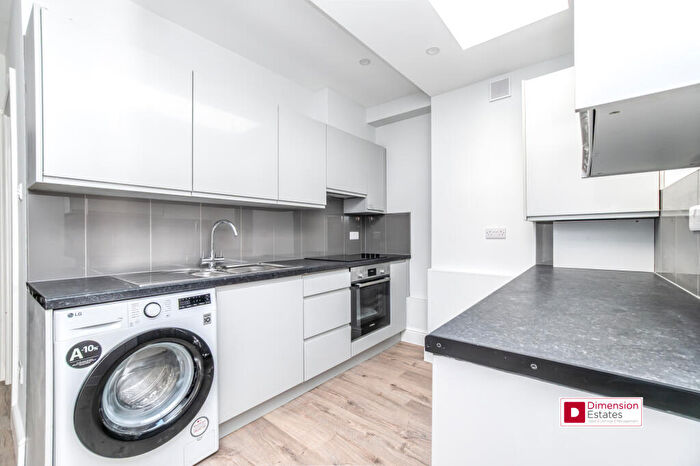 3 Bedroom Terraced House To Rent In Mansfield Road, Ilford, Redbridge, Essex, IG1