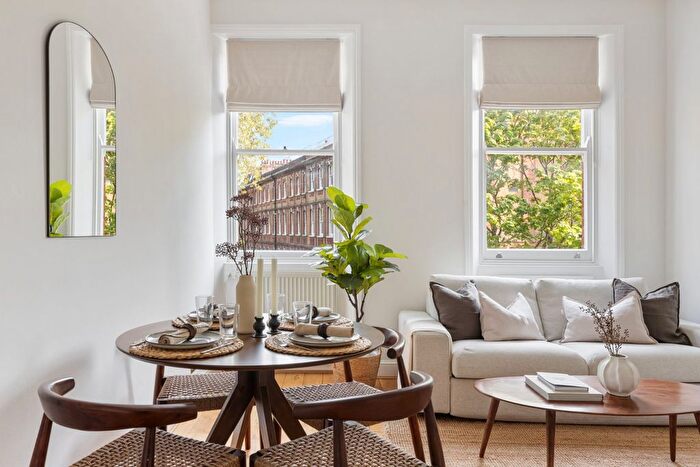 1 Bedroom Flat To Rent In Nevern Square, Earls Court, SW5