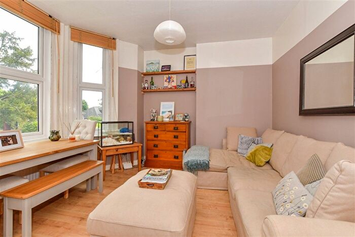 1 Bedroom Flat For Sale In Park Road, Tunbridge Wells, Kent, TN4