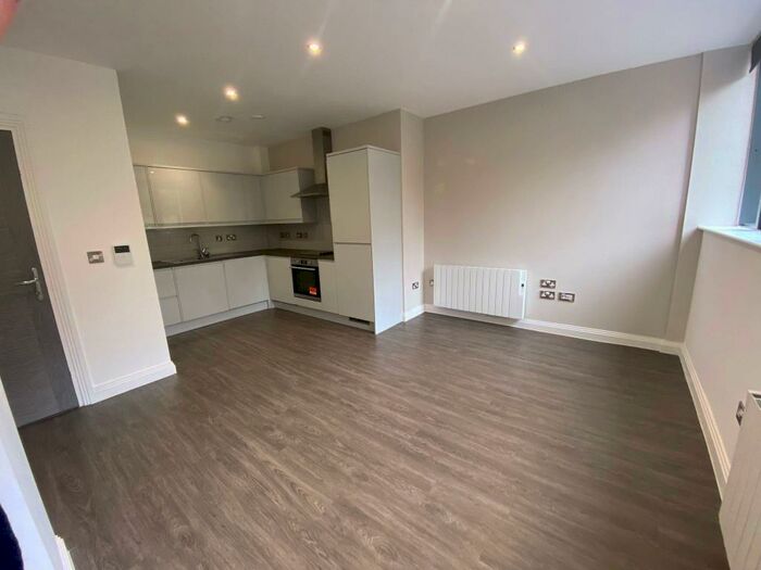 1 Bedroom Apartment To Rent In Lichfield Road, Sutton Coldfield, B74