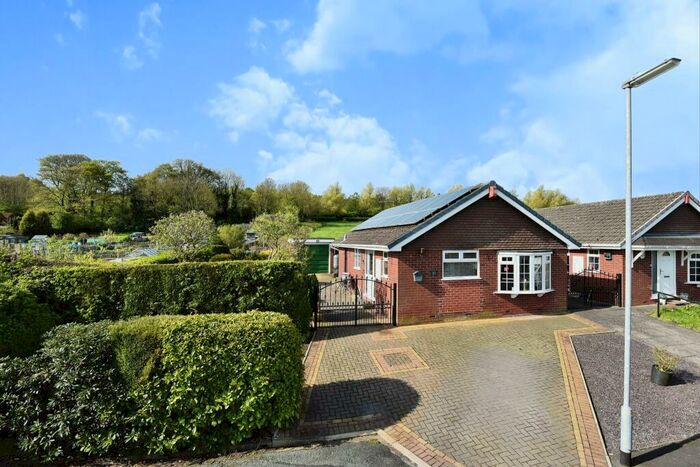 2 Bedroom Bungalow For Sale In Hulme Close, Newcastle, Staffordshire, ST5