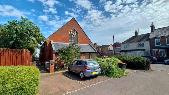 1 Bedroom Character Property To Rent In Waterlow Road, Dunstable, LU6