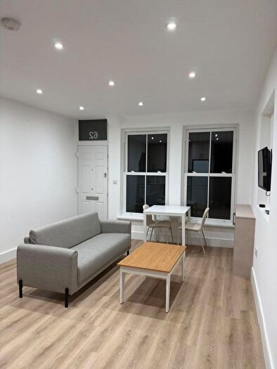 1 Bedroom Flat To Rent In Clapham Manor Street, London, SW4