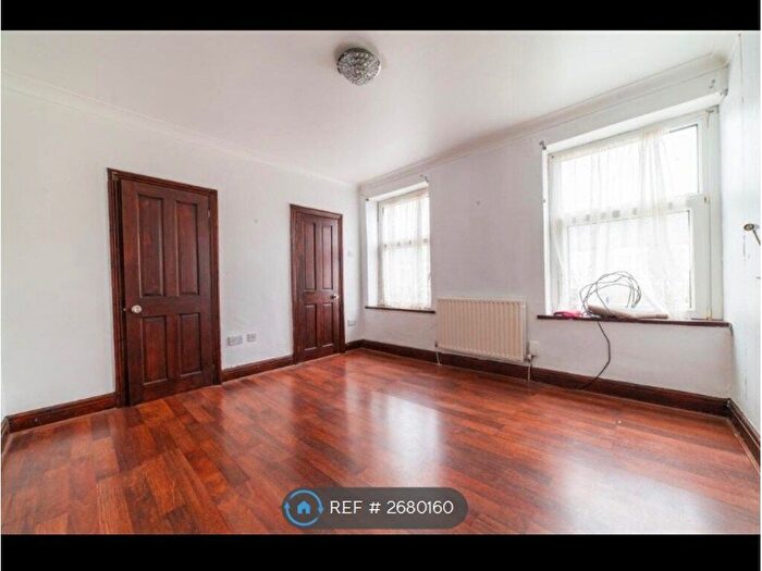4 Bedroom Terraced House To Rent In Sapphire Street, Cardiff, CF24