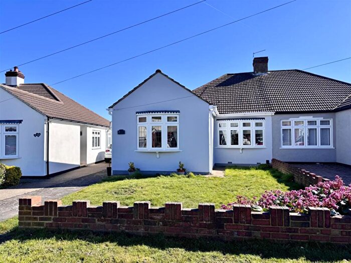 2 Bedroom Semi-Detached Bungalow For Sale In Luddesdon Road, Erith, DA8