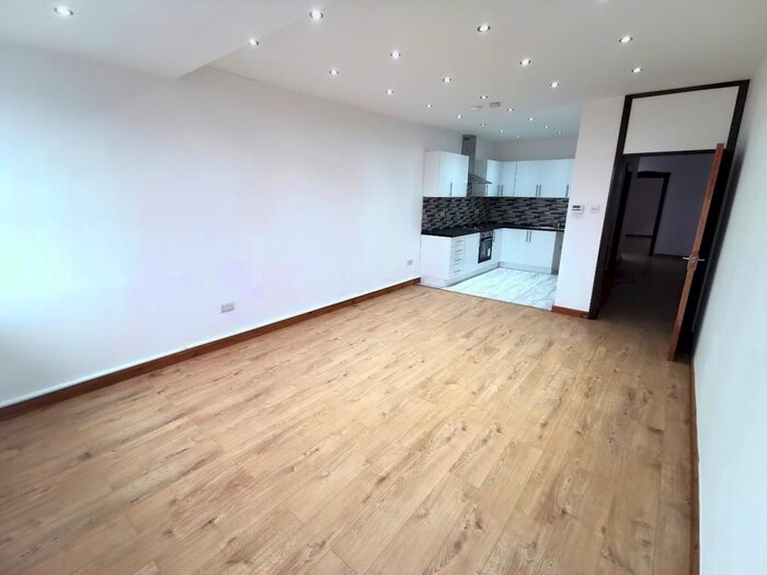 2 Bedroom Flat To Rent In Church Street, Blackpool, FY1