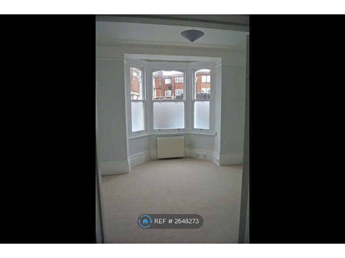 1 Bedroom Flat To Rent In Woodlands, Haywards Heath, RH16