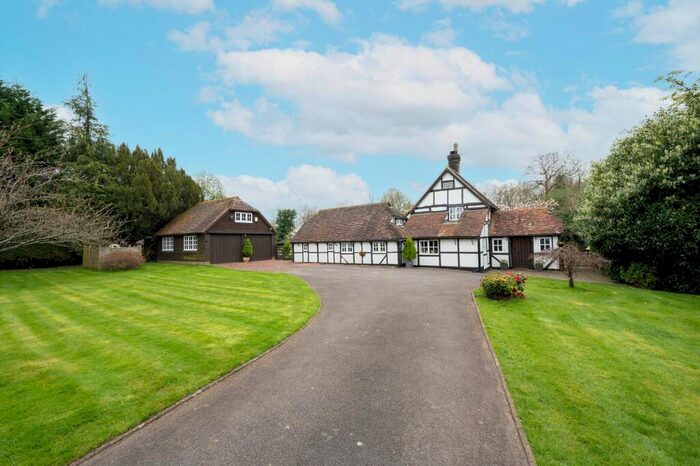 5 Bedroom Detached House For Sale In Reeds Lane, Southwater, RH13