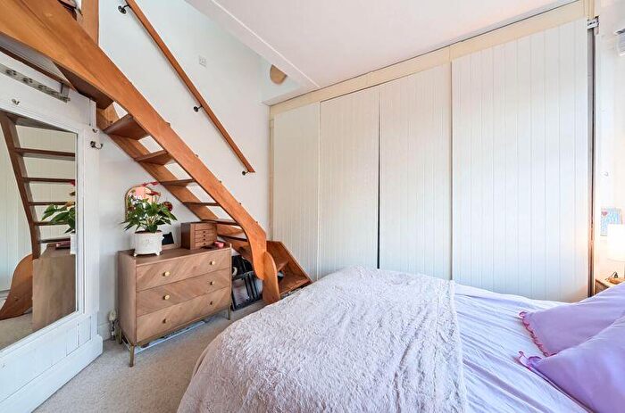 2 Bedroom Detached Bungalow For Sale In Valley Road, Kenley, CR8