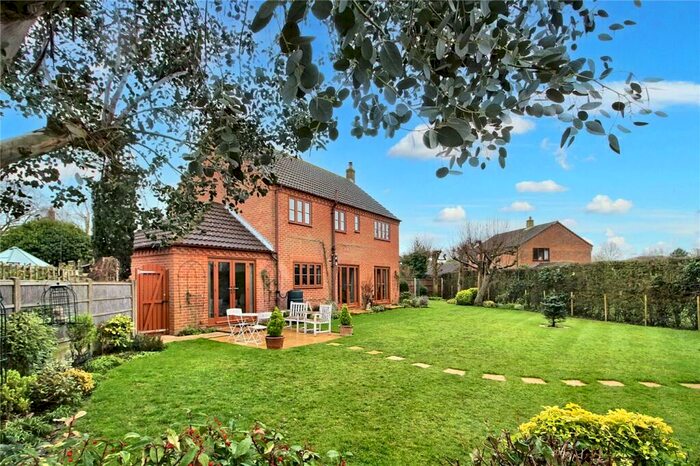 4 Bedroom Detached House For Sale In Cranwell Gardens, Burgate Lane, Poringland, Norwich, NR14