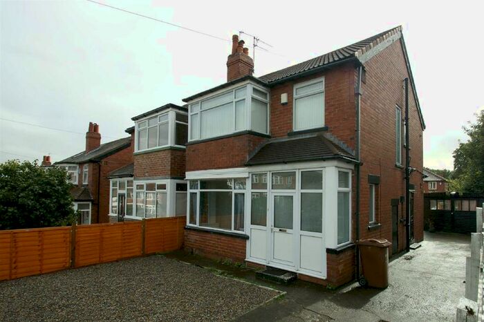 3 Bedroom Semi-Detached House To Rent In St Martins Avenue, Chapel Allerton, Leeds, LS7