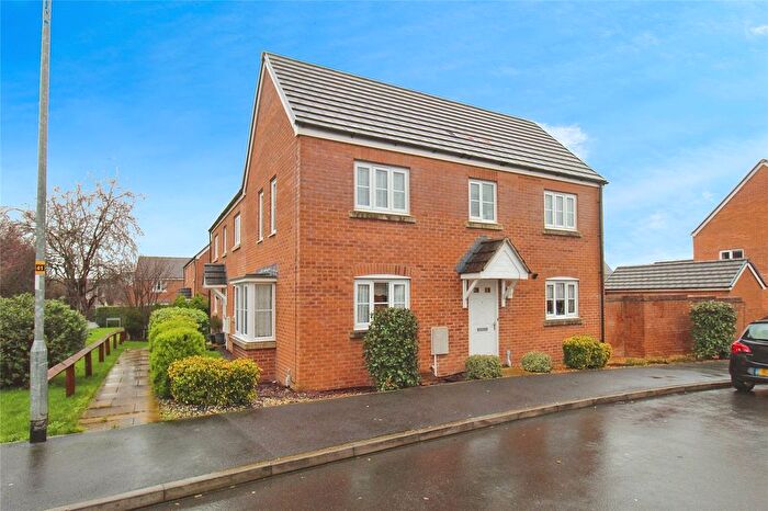 3 Bedroom Semi Detached House For Sale In Sparrow Street, Trowbridge, BA14