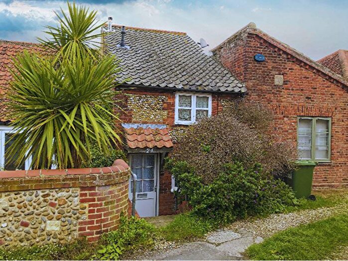 3 Bedroom Cottage For Sale In Chapel Yard, Wells-Next-The-Sea, Norfolk, NR23
