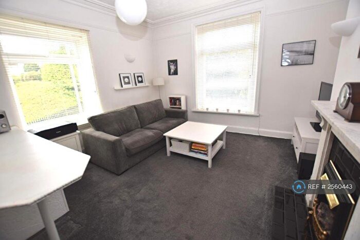 1 Bedroom Flat To Rent In Stonebridge House, Leeds, LS12
