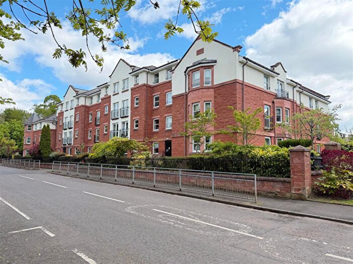 2 Bedroom Flat For Sale In Castle Court, Bothwell, G71
