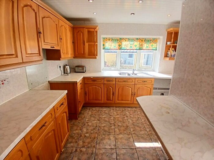 3 Bedroom End Of Terrace House For Sale In Bangor, Gwynedd, LL57