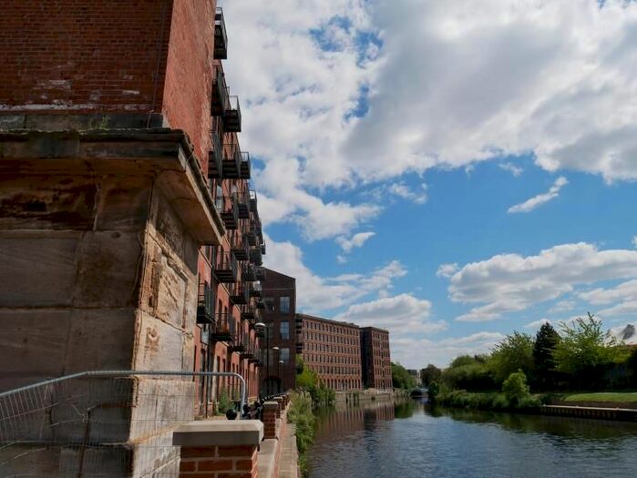 2 Bedroom Flat To Rent In Roberts Wharf, East Street, Leeds, LS9