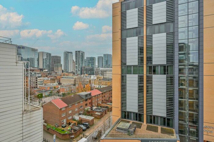1 Bedroom Flat For Sale In Londinium Tower, Mansell Street, City, London, E1