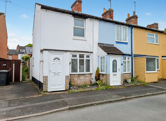 2 Bedroom End Of Terrace House For Sale In Habberley Street, Kidderminster, Worcestershire, DY11