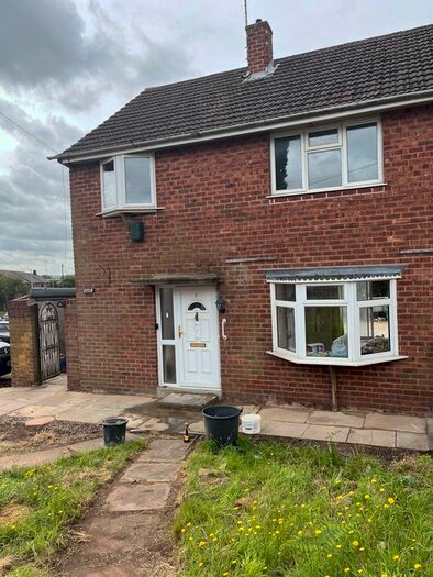 3 Bedroom Terraced House To Rent In Lime Grove, Stapenhill, Burton-On-Trent, DE15