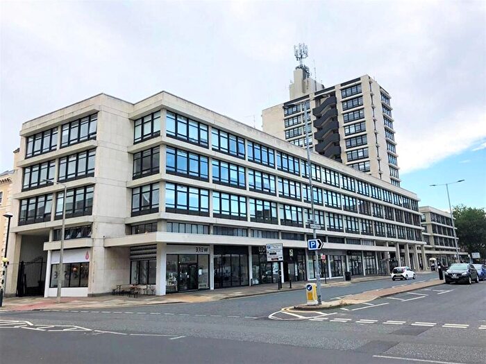 1 Bedroom Flat To Rent In Bond Street, Hull, East Riding Of Yorkshire, Uk, HU1