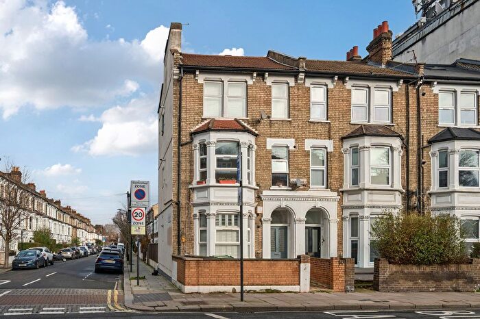 2 Bedroom Property For Sale In Askew Road, Shepherds Bush, London, W12