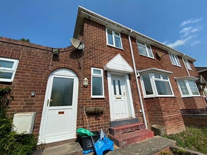 3 Bedroom House To Rent In Abbey Road, Halesowen, B63