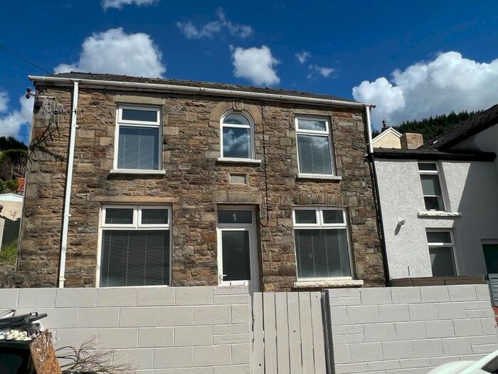 2 Bedroom Semi-Detached House To Rent In Duke Street, Abertillery, NP13