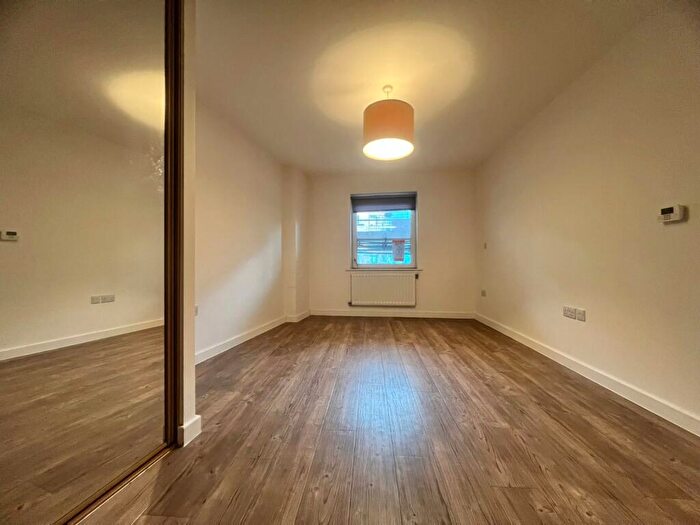 2 Bedroom Flat To Rent In Centenary Plaza, Southampton, SO19