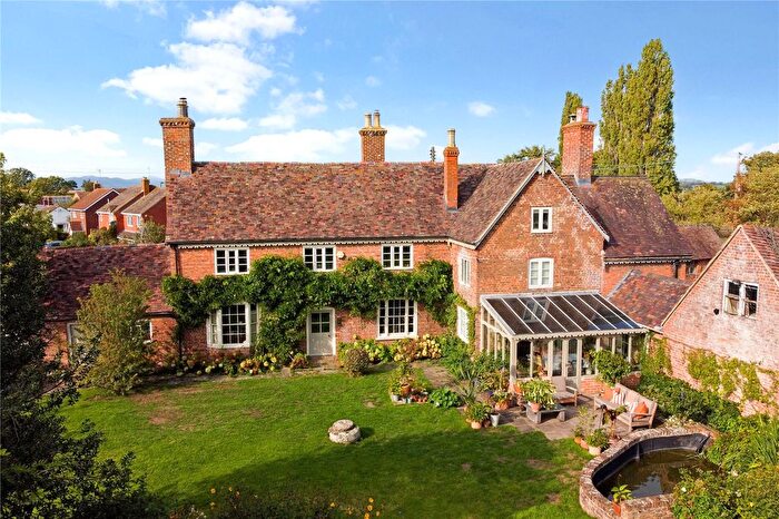 5 Bedroom Detached House For Sale In Main Road, Tirley, Gloucestershire, GL19